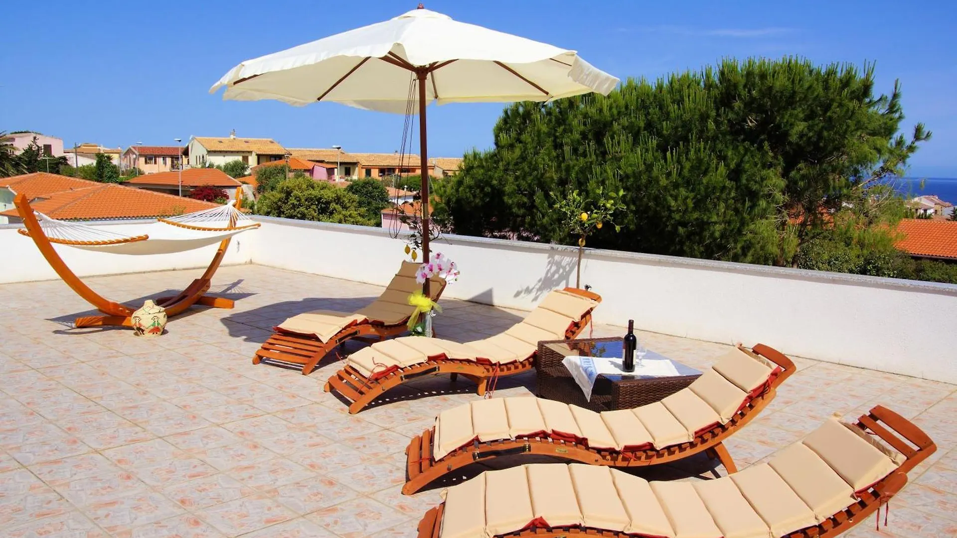 Appartement In La Ciaccia Mit Moeblierter Terrasse Valledoria  Daire